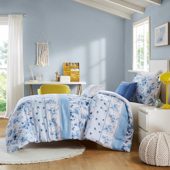 Full/Queen Floral Striped Comforter Set Media 1