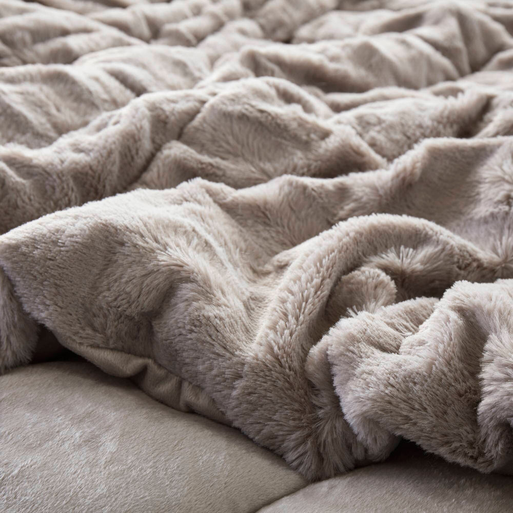 3 PCS King/Cal King Solid Faux Fur Comforter Mini Set Gray Media 15