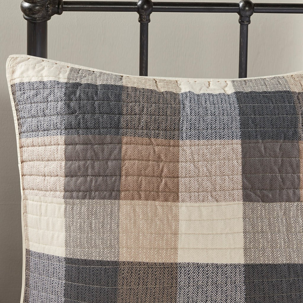 6 Piece Printed Herringbone Quilt Set with Throw Pillows Neutral King/Cal King Media 13