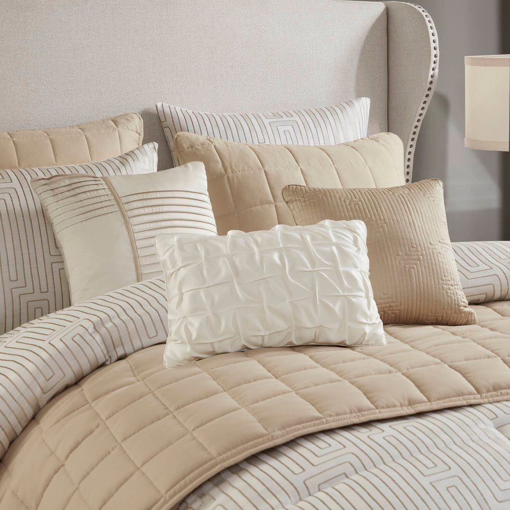 10 PCS King Luxury Jacquard Comforter Set Ivory Media 8