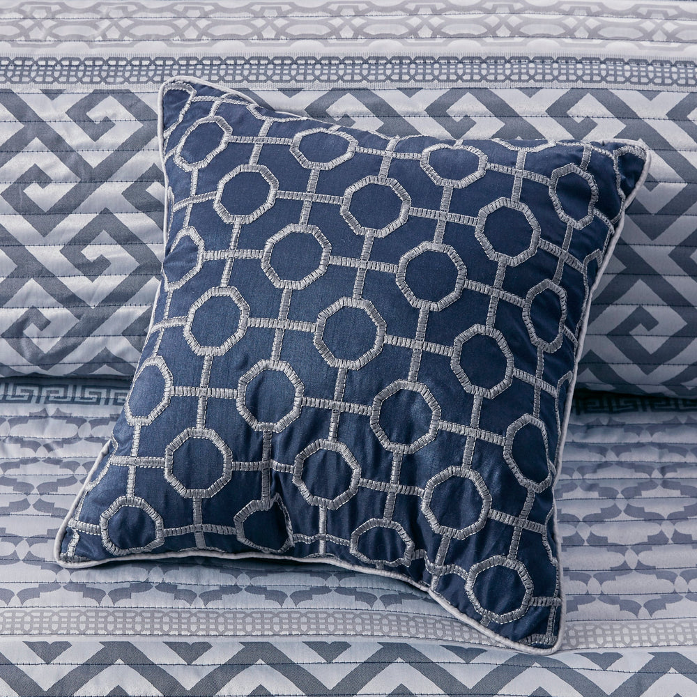 4 Piece Jacquard Quilt Set with Throw Pillow Navy Full/Queen Media 4