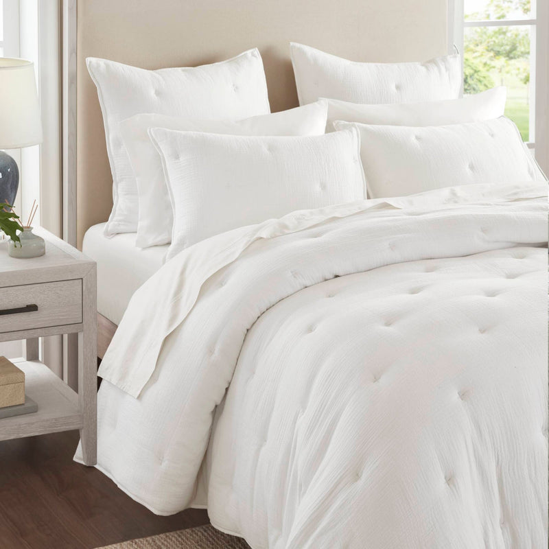 3-Piece Full/Queen Cotton  Embroidered Quilt Set,White