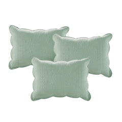 Reversible Scalloped Edge Quilt Set perspective