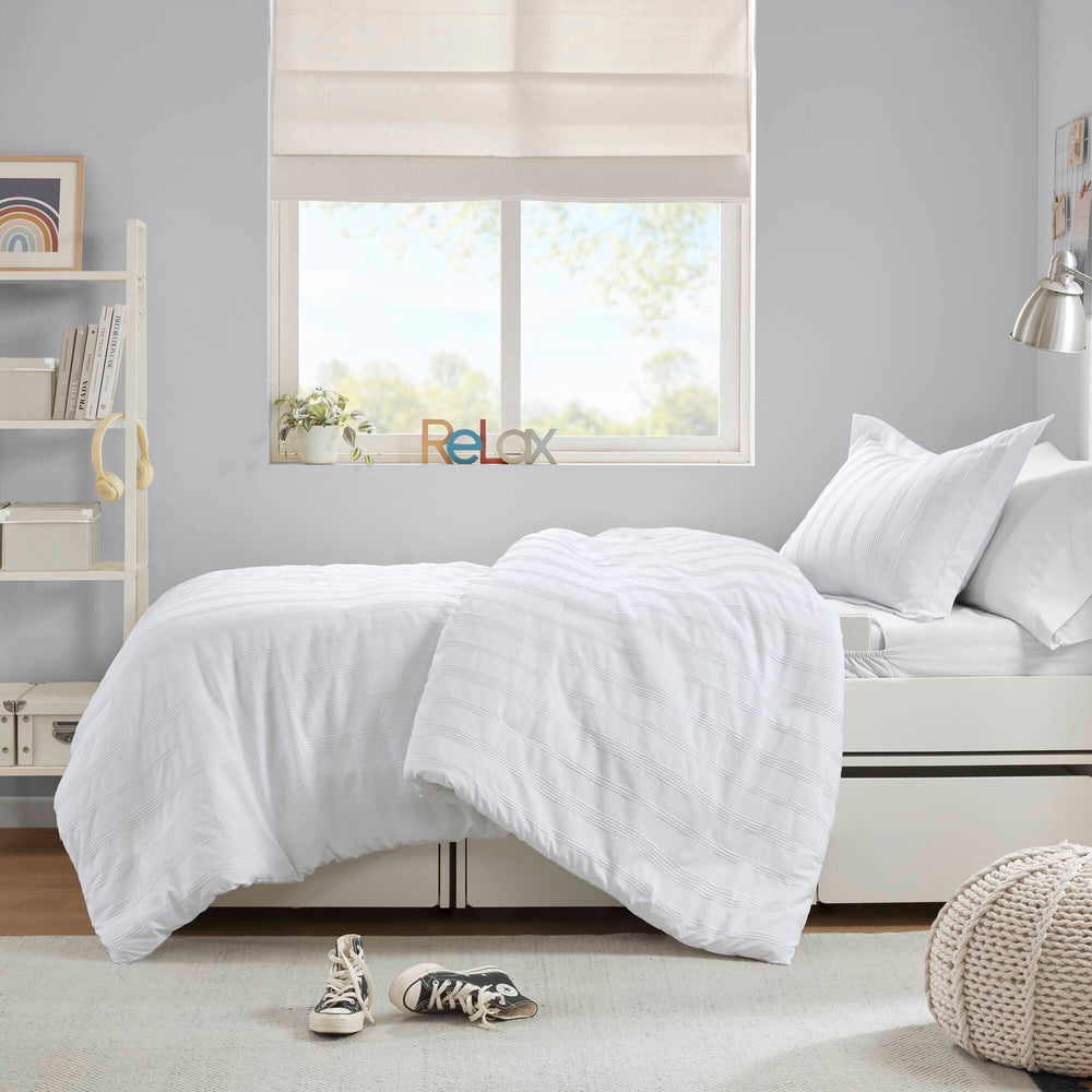 2-Piece Twin/Twin XL Woven Striped Duvet Set Media 18