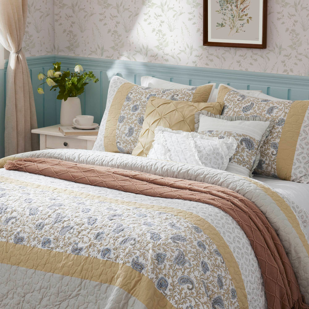 6 Piece Cotton Percale Quilt Set with Throw Pillows Yellow Full/Queen Media 6