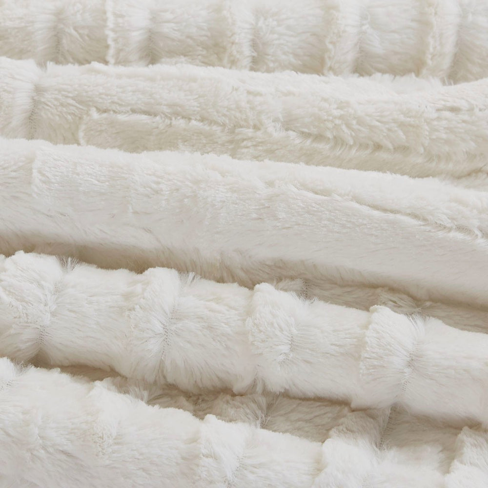 Full/Queen Fur Down Alternative Comforter Mini Set Media 2
