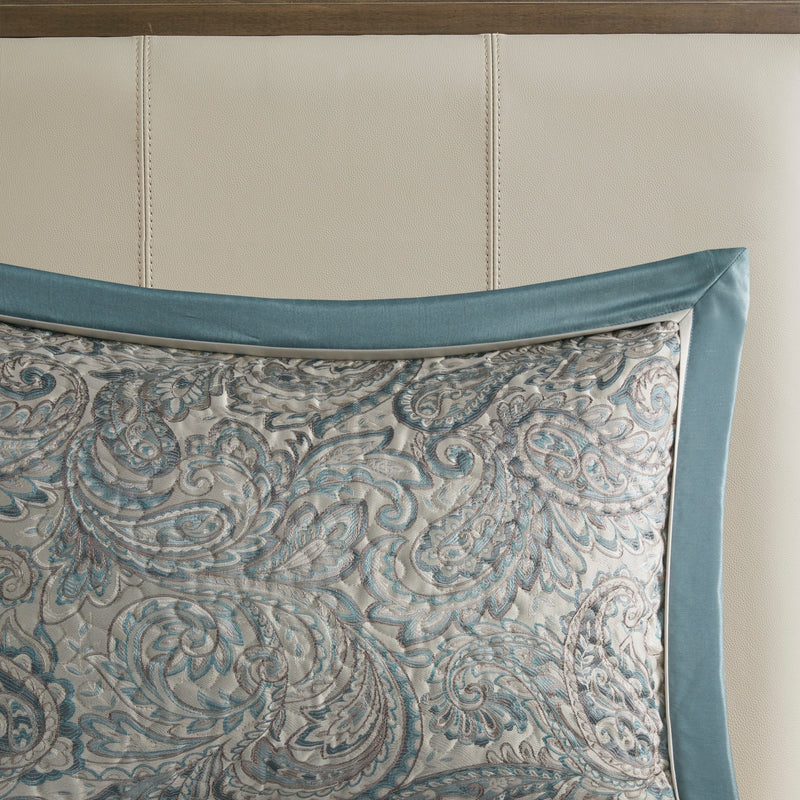 5 Piece Jacquard Bedspread Set with Throw Pillows Teal King