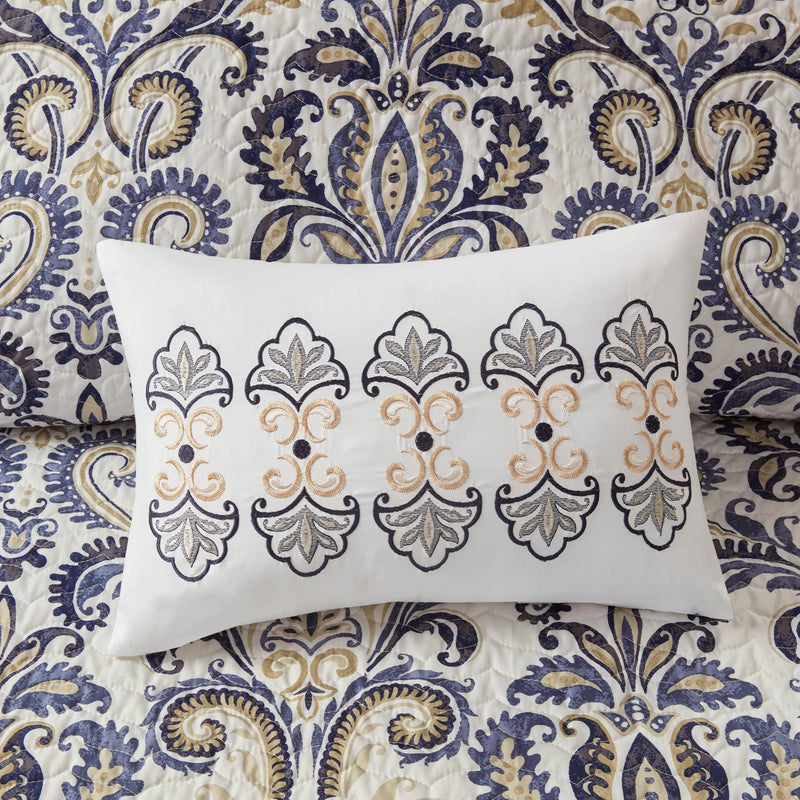 6 Piece Reversible Quilt Set with Throw Pillows Navy/Tan Full/Queen