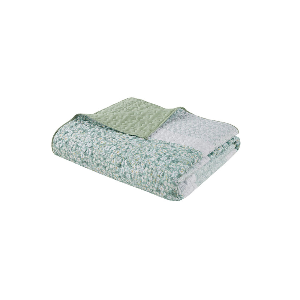 King/Cal King 4 Piece Seersucker Quilt Set with Throw Pillow Media 14