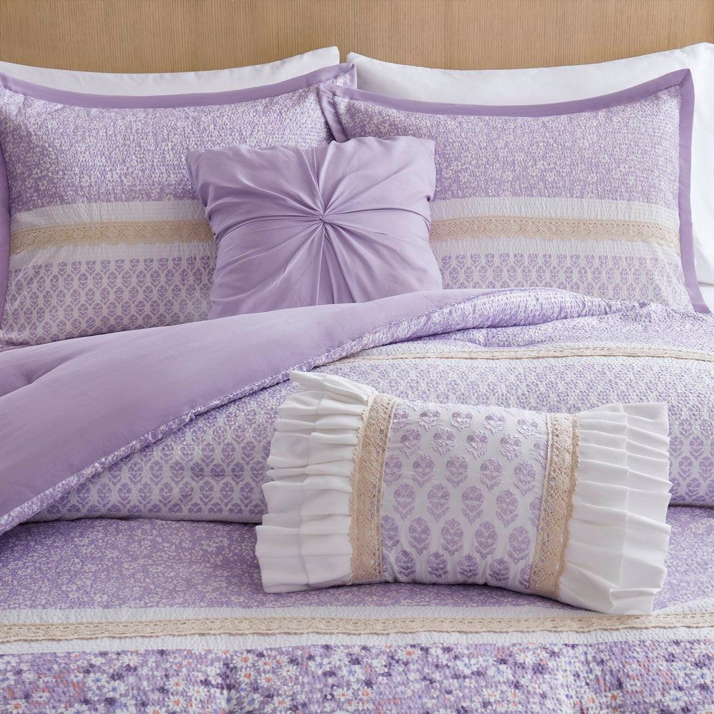 5 PCS Full/Queen Seersucker Comforter Set with Throw Pillows Media 7