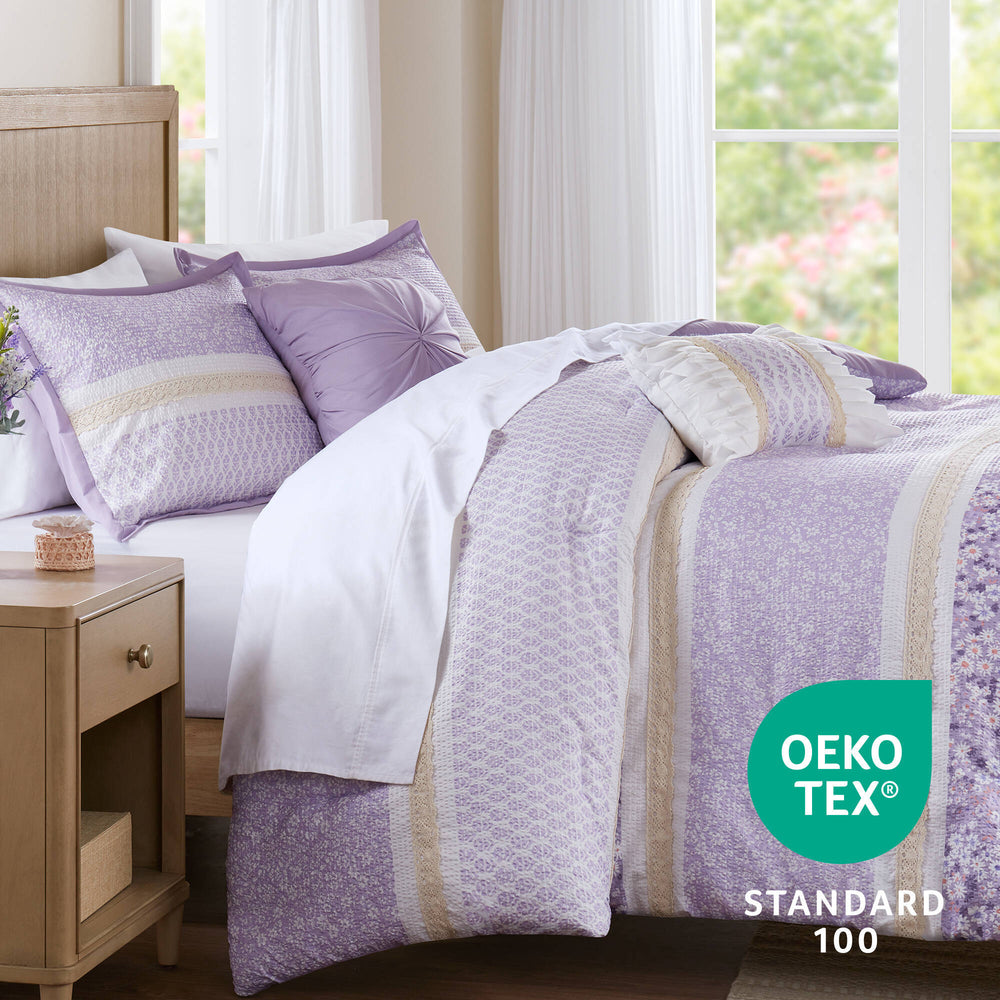 5 PCS Full/Queen Seersucker Comforter Set with Throw Pillows Media 15