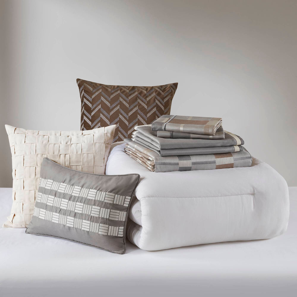 8 PCS Queen Jacquard Oversized Duvet Style Comforter Set Taupe Media 12