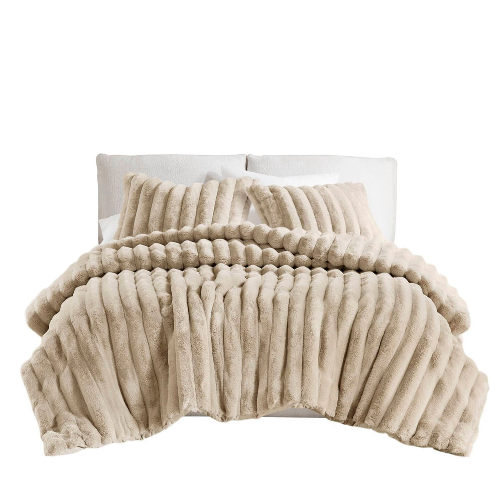 soft Faux Fur Ribbed Comforter Set Full/Queen Media 3