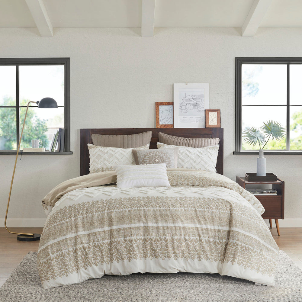 King/Cal King 3 Piece Cotton Duvet Cover Set with Chenille Tufting Media 19