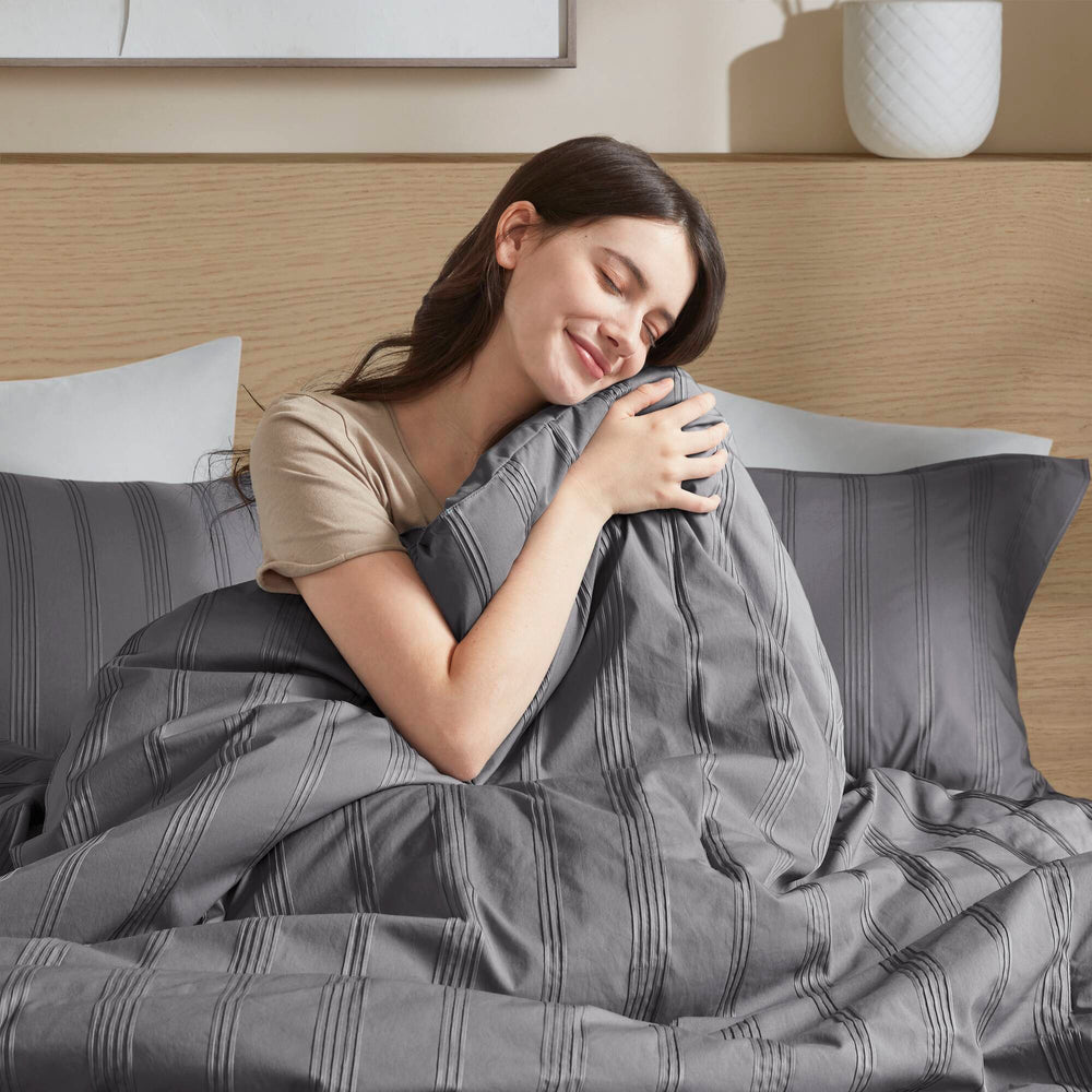 3-Piece Cal King Woven Striped Duvet Set Media 14