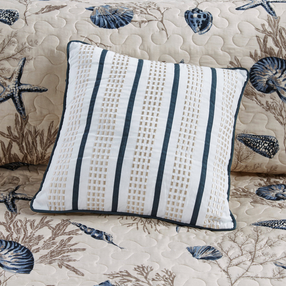 Brushed   Quilt Set with Throw Pillows Blue Full/Queen Media 3