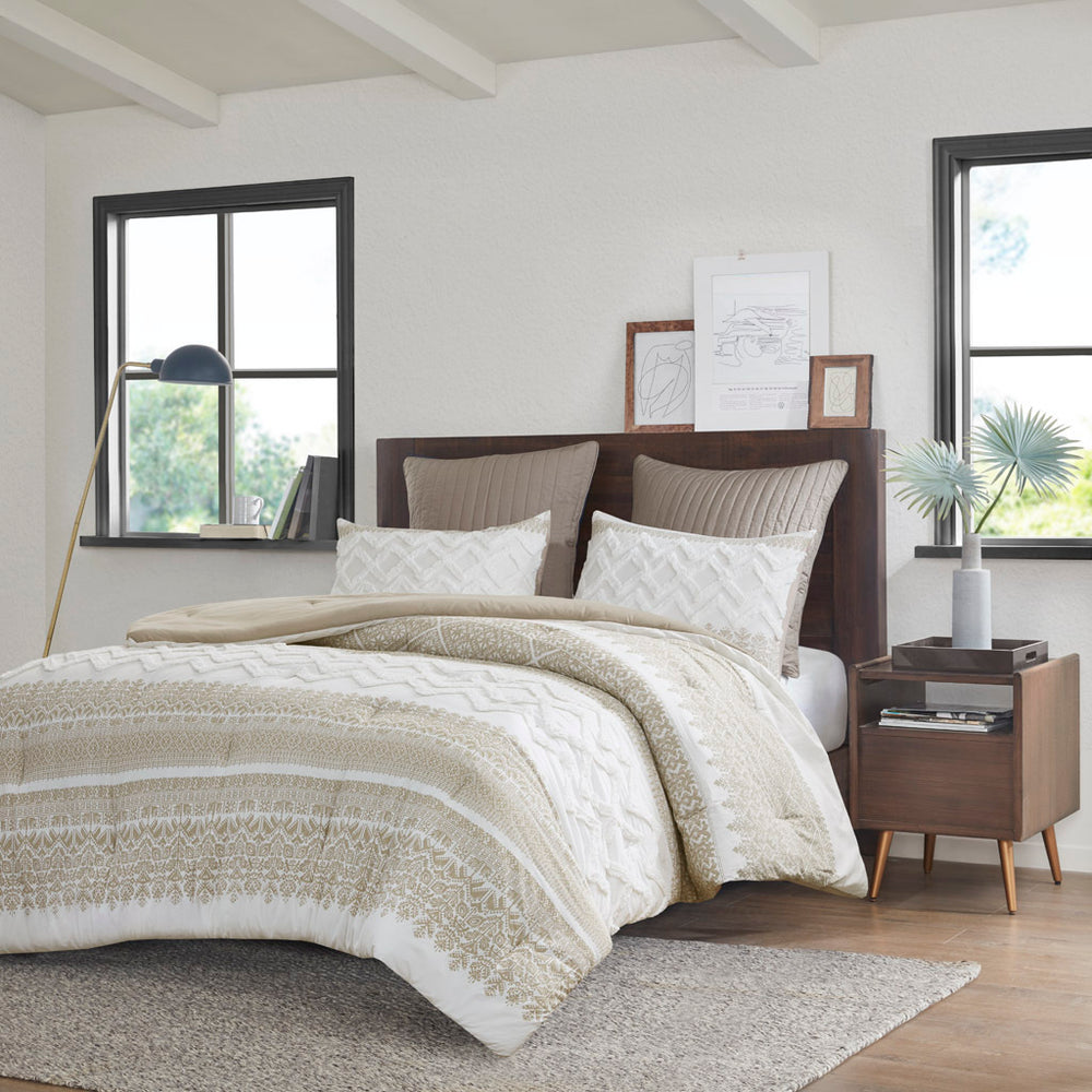 3 Piece Cotton Comforter Set with Chenille Tufting Taupe King/Cal King Media 1