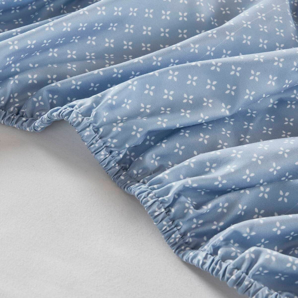 Floral Comforter Set with Bed Sheets Blue Queen Media 9