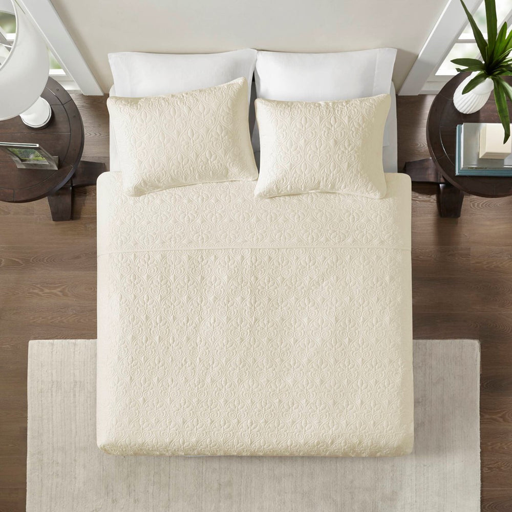 Reversible Quilt Set Cream Twin/Twin XL Media 3