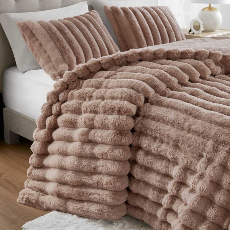3 Pieces King Ultrasoft Faux Fur Ribbed Comforter Set,Mocha