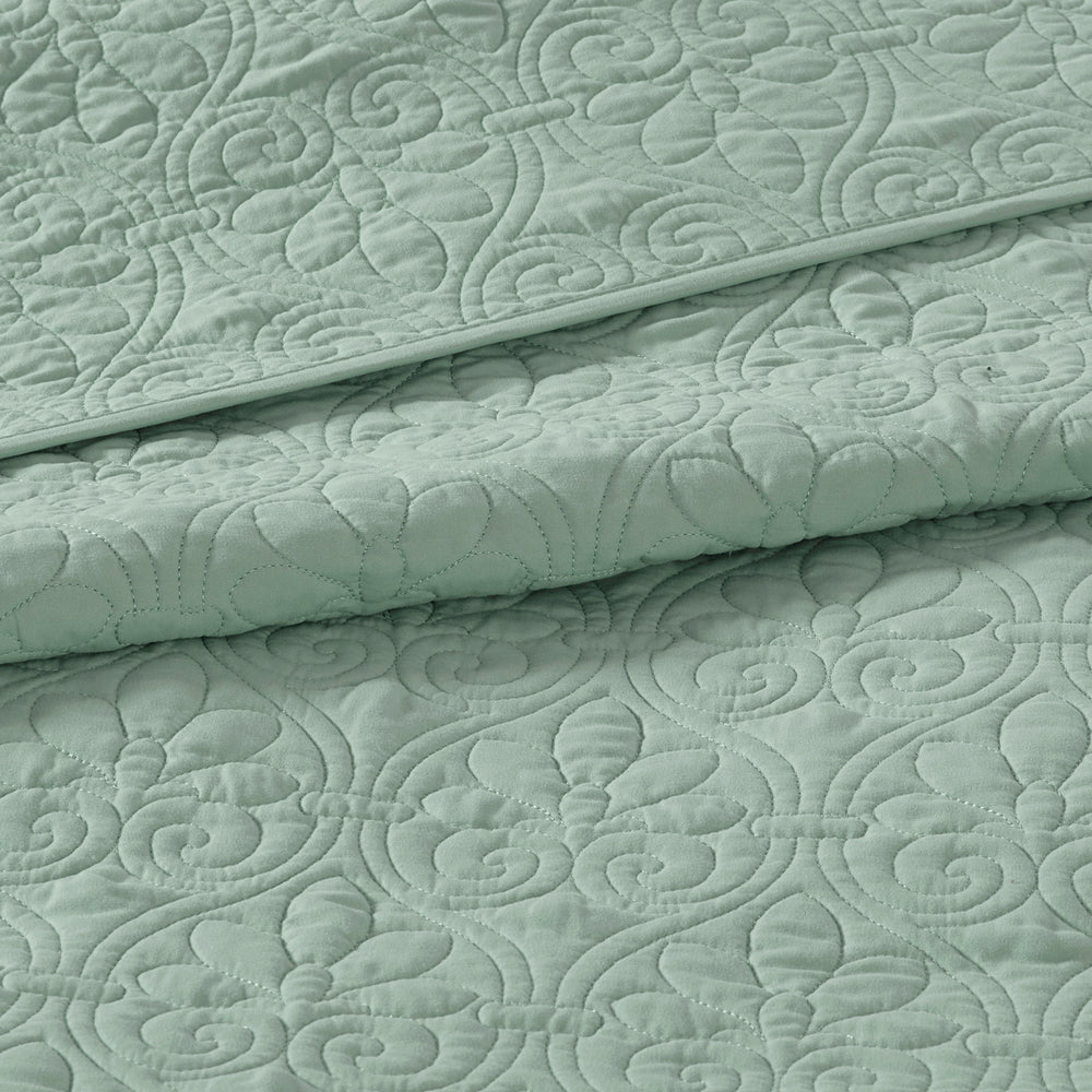 Reversible Quilt Set Seafoam Full/Queen Media 2