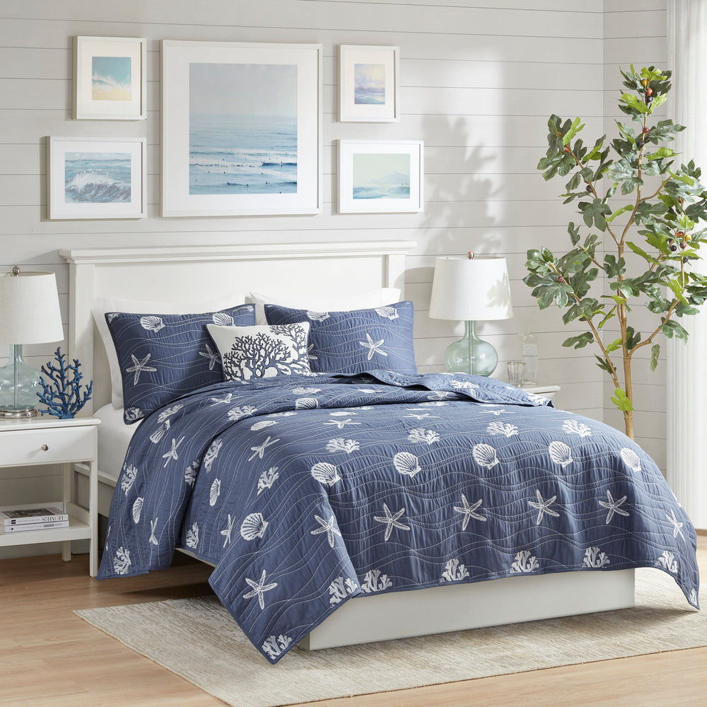 4 Piece Cotton Reversible Embroidered Quilt Set with Throw Pillow Navy Full/Queen Media 4