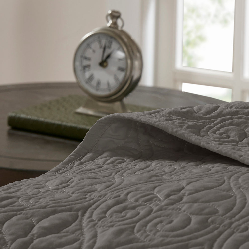 Reversible Bedspread Set Dark Grey Full Media 3