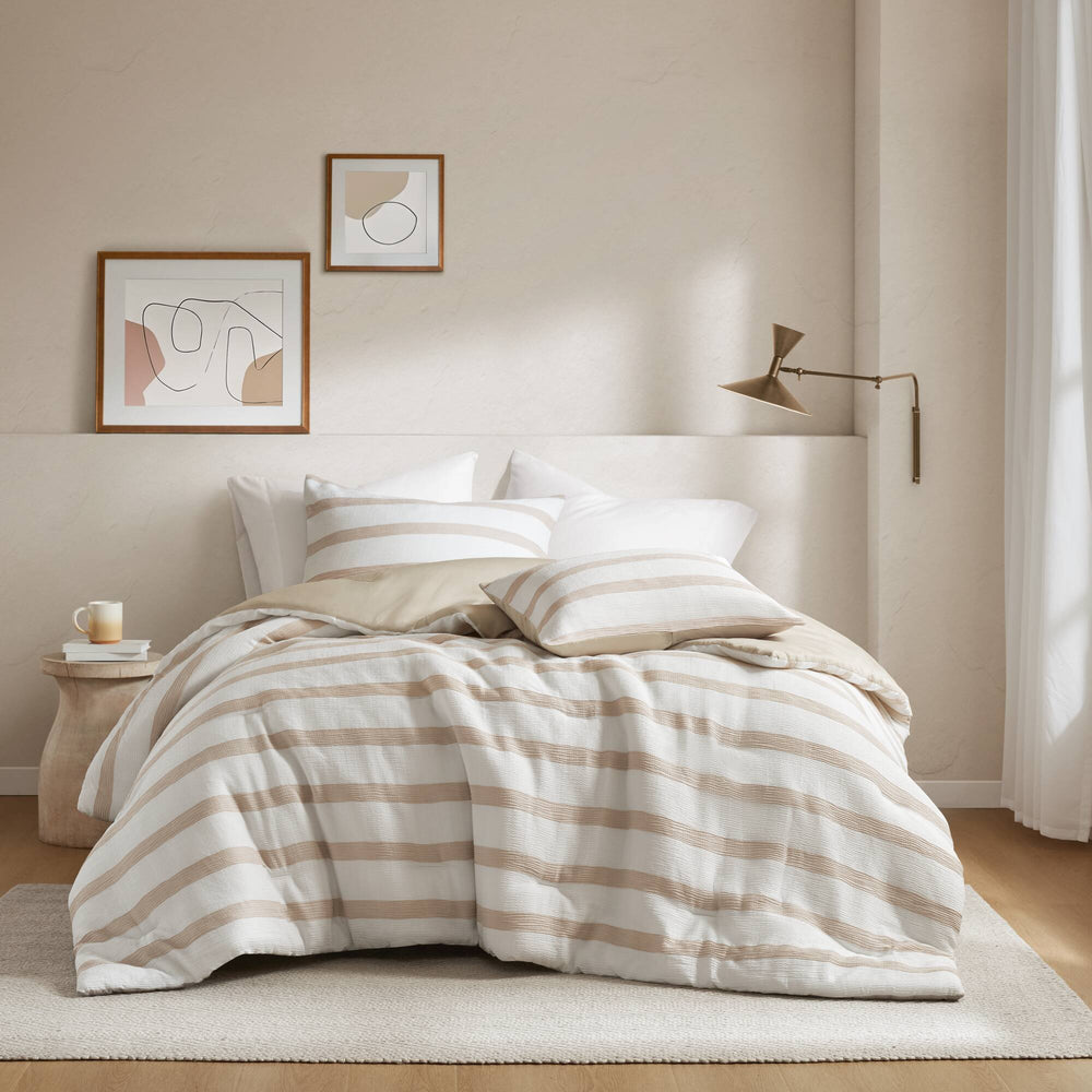 3-Piece Full/Queen Yarn-dyed striped comforter Media 1