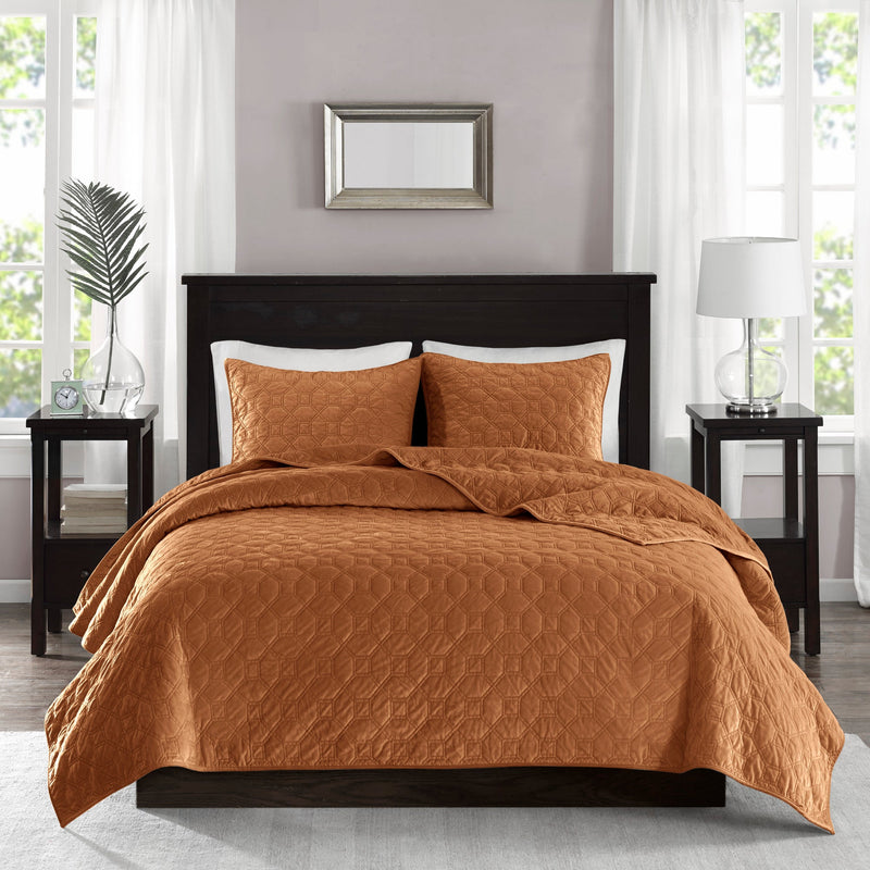 3 Piece Velvet Quilt Set