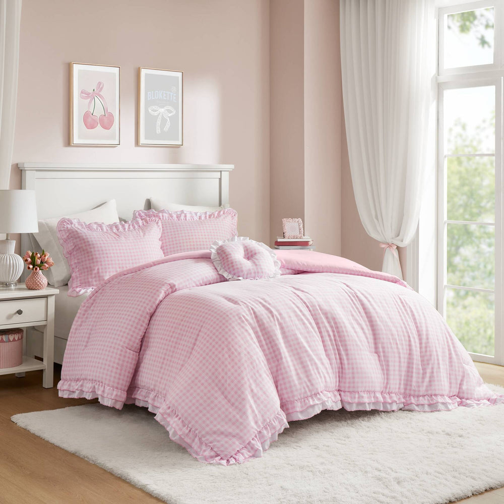 4-Piece Full/Queen Comforter Set Media 1