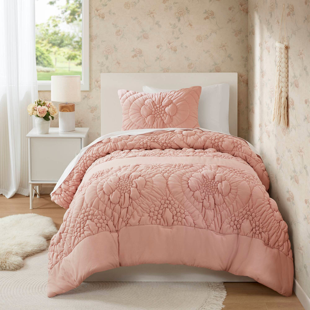 3-Piece King Comforter Set,Pink Media 14