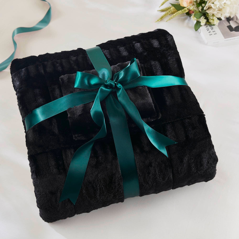 3 PCS King/Cal King Solid Faux Fur Comforter Mini Set Black Media 12