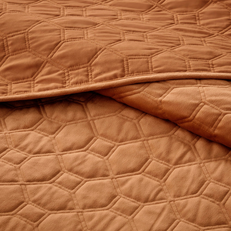 3 Piece Velvet Quilt Set