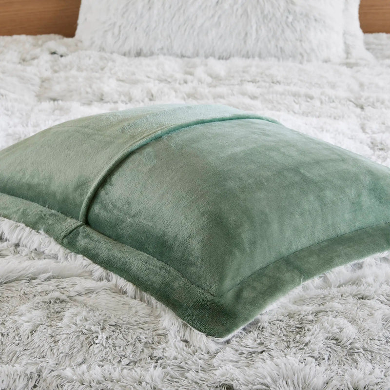 Shaggy Faux Fur Comforter Mini Set