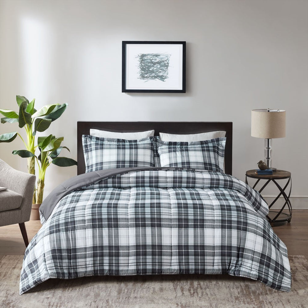 King/Cal King 3M Scotchgard Down Alternative All Season Comforter Set Media 3