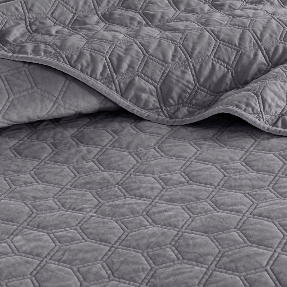 3 Piece Velvet Quilt Set Grey Full/Queen Media 2