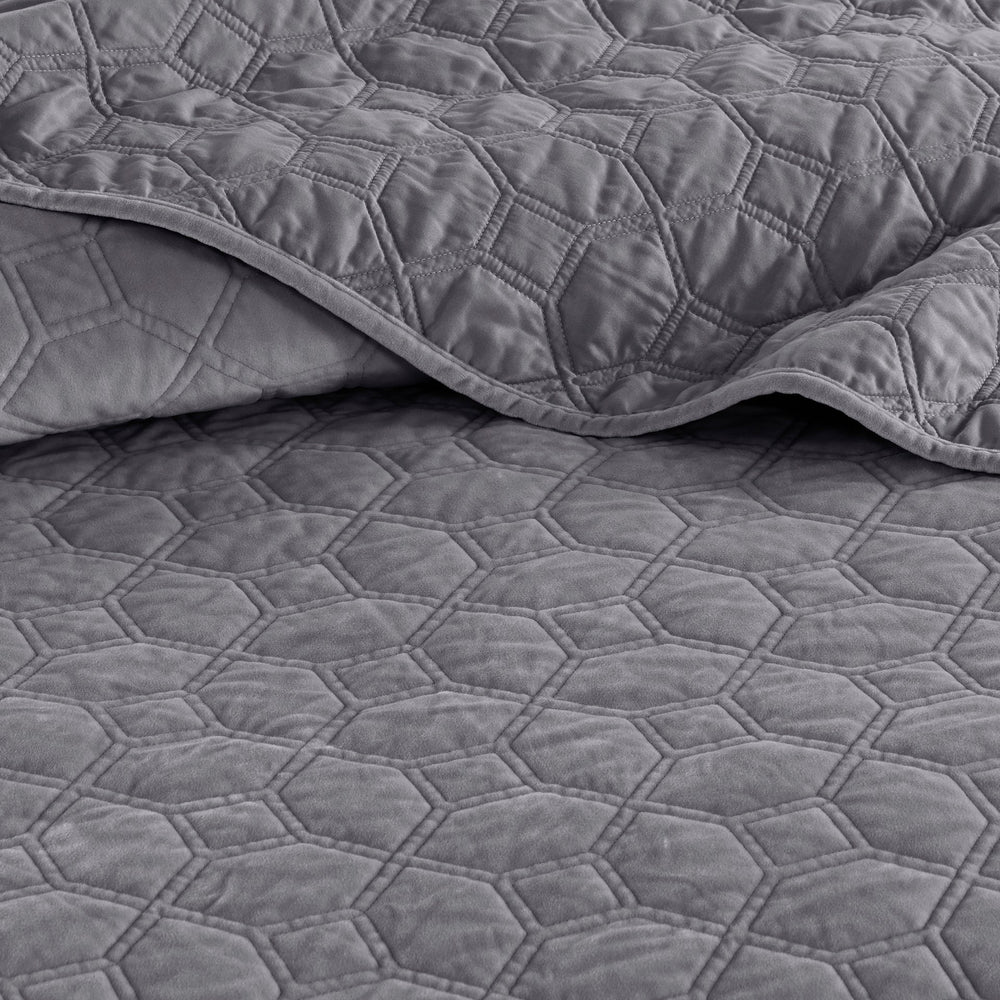 3 Piece Velvet Quilt Set Grey Full/Queen Media 2