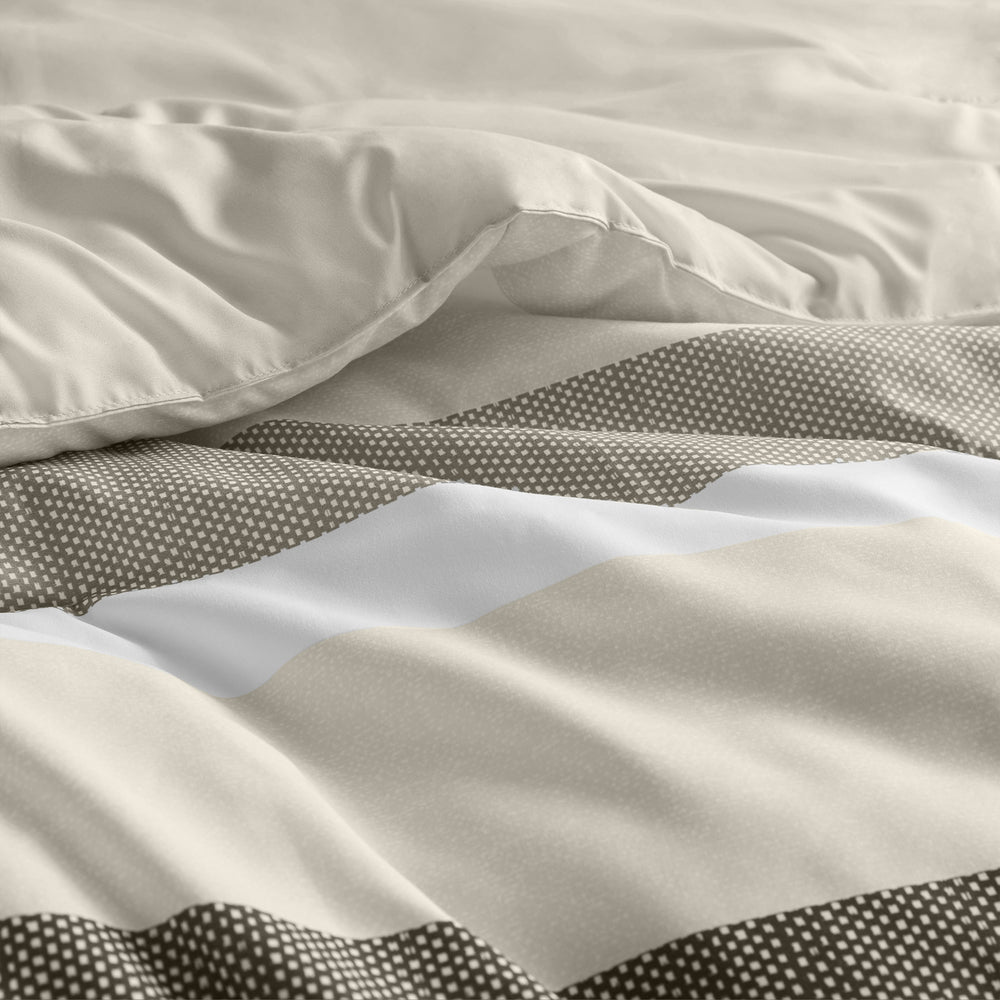 3-Piece King/Cal King Stripe Textured Print Comforter Set,Neutral Media 9