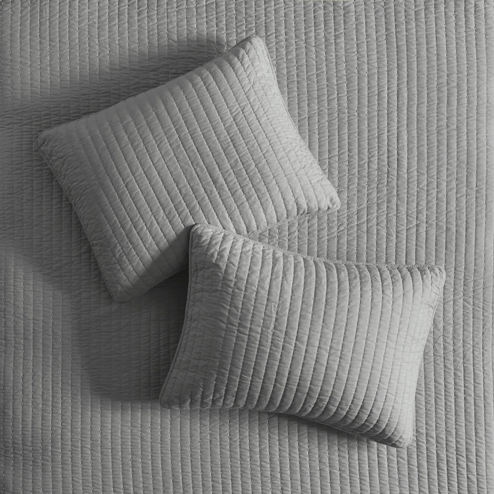 3 Piece Quilt Set Grey King/Cal King Media 6