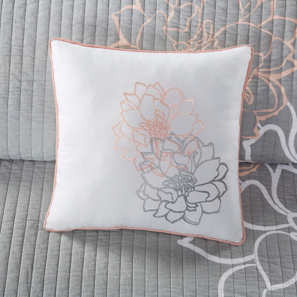 6 Piece Printed Cotton Quilt Set with Throw Pillows Grey/Peach Full/Queen Media 2