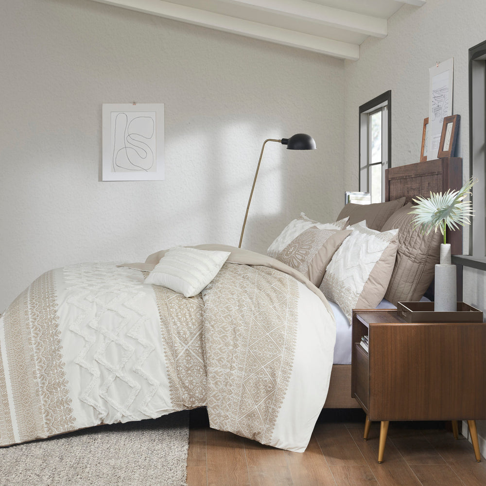 Full/Queen 3 Piece Cotton Duvet Cover Set with Chenille Tufting Media 15