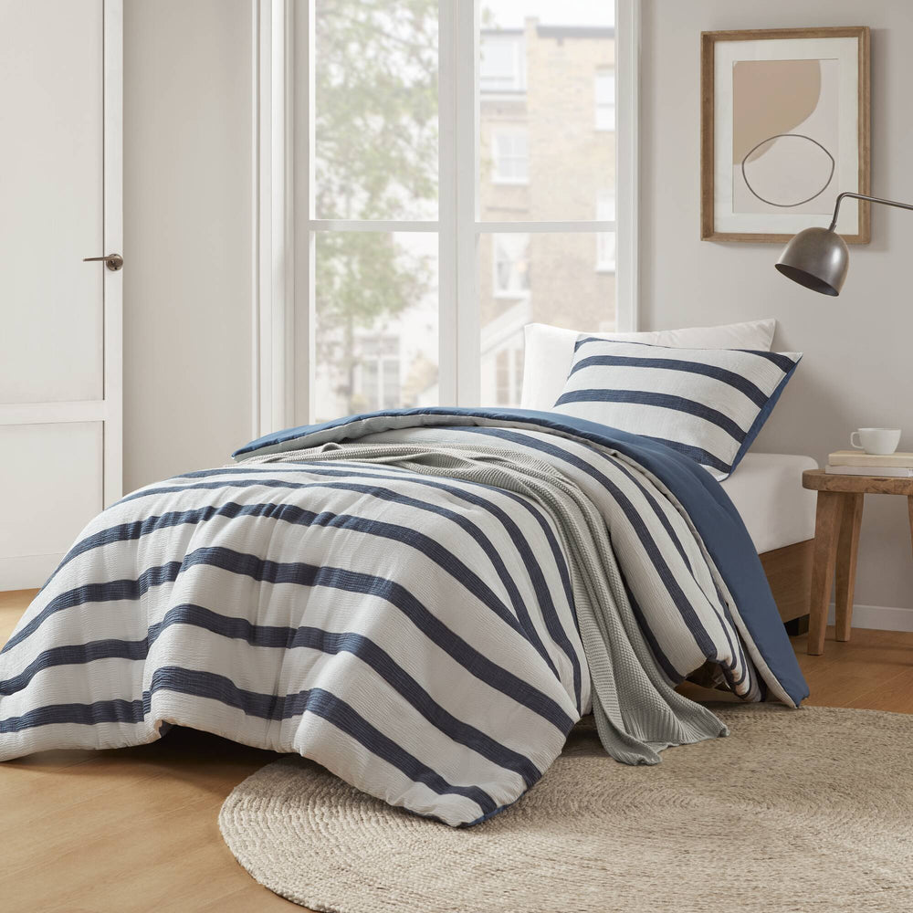 2-Piece Twin/Twin XL Yarn-dyed striped comforter Media 1