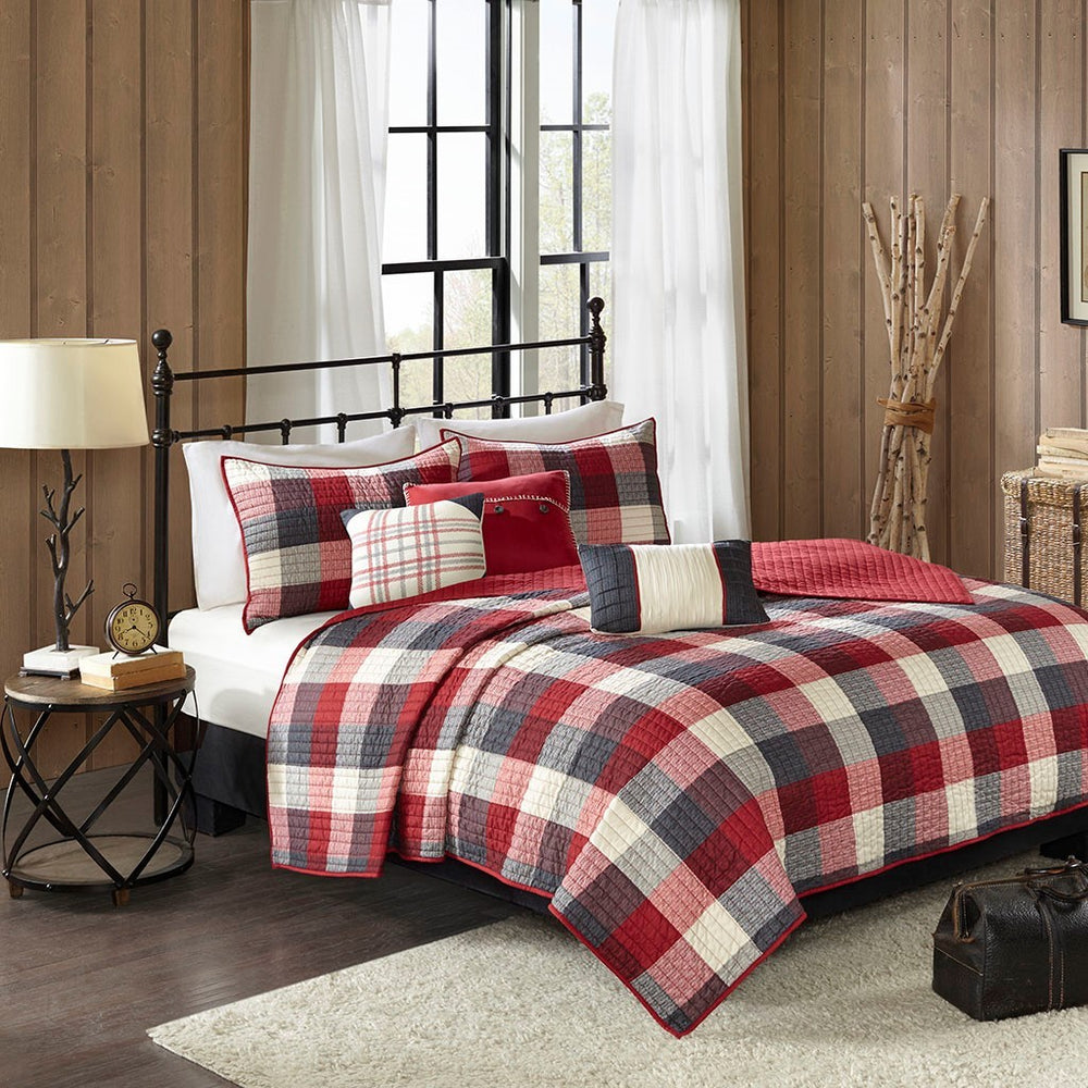 6 Piece Printed Herringbone Quilt Set with Throw Pillows Red King/Cal King Media 1
