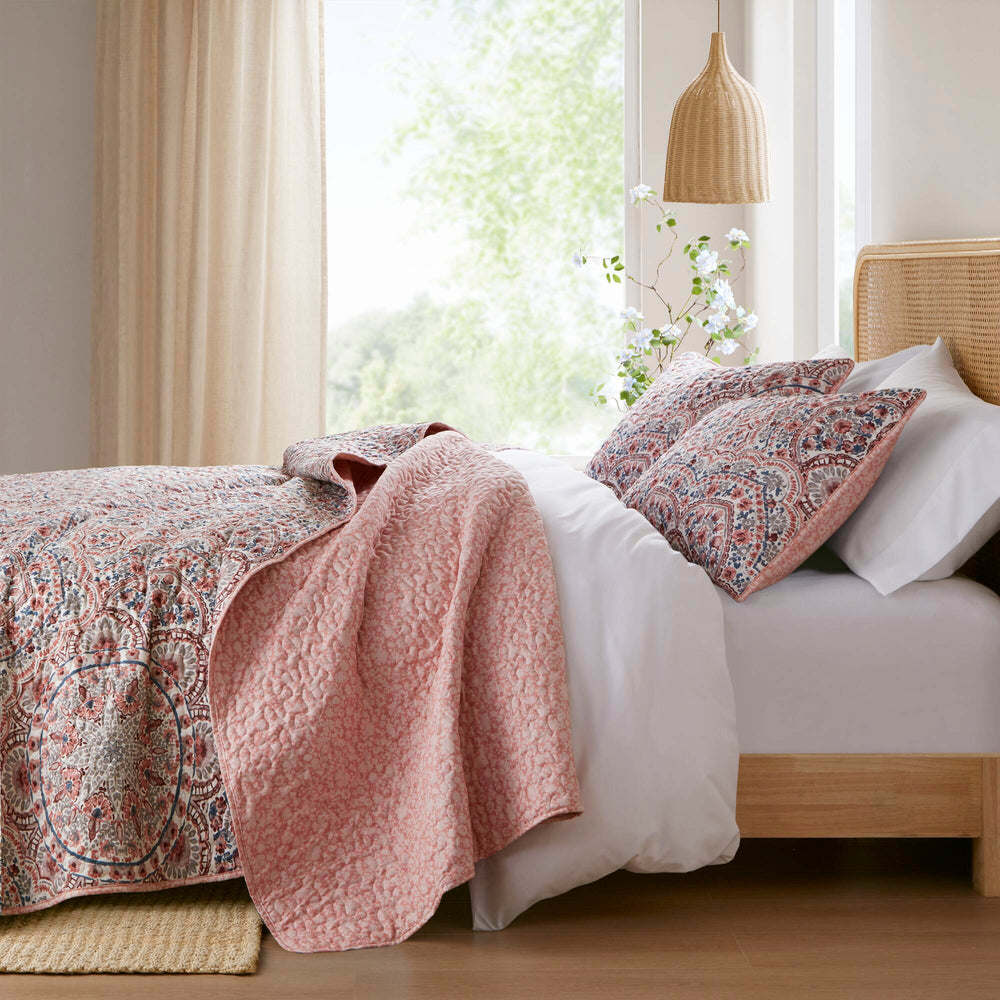 3-Piece Full/Queen Boho Floral Reversible Quilt Media 26