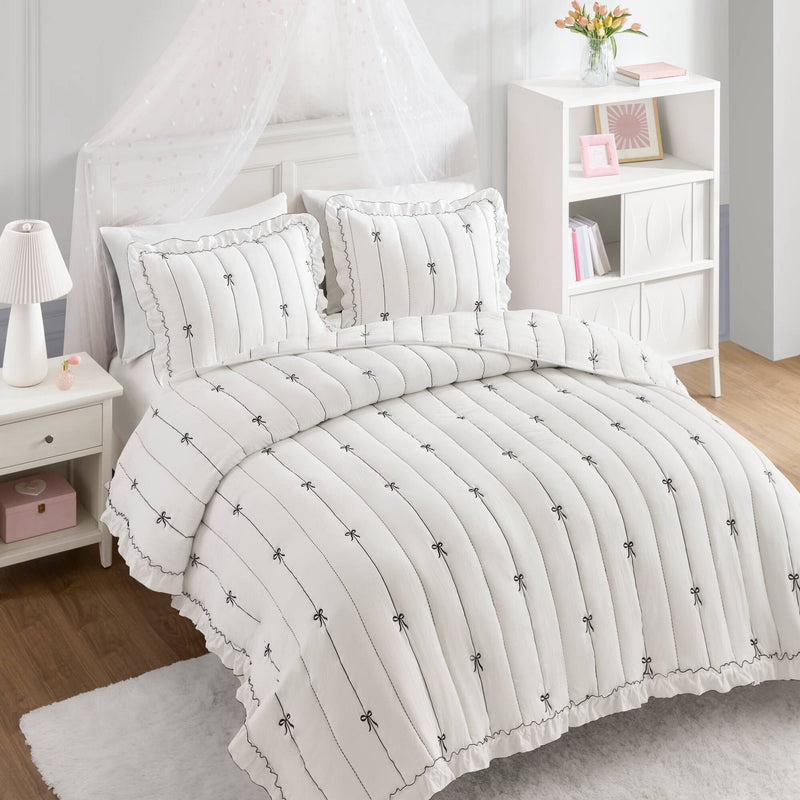 3- Piece Full/Queen Quilt Mini Set