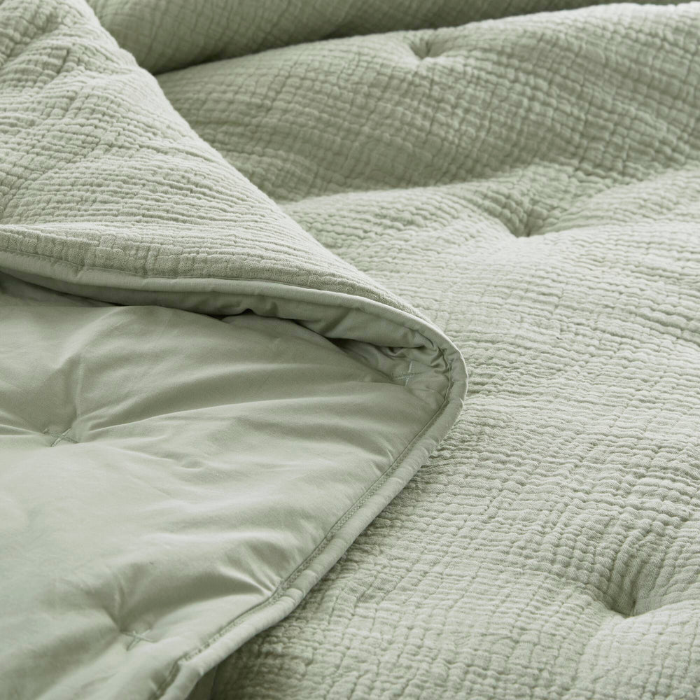 3-Piece Full/Queen Cotton  Embroidered Quilt Set,Sage Media 22