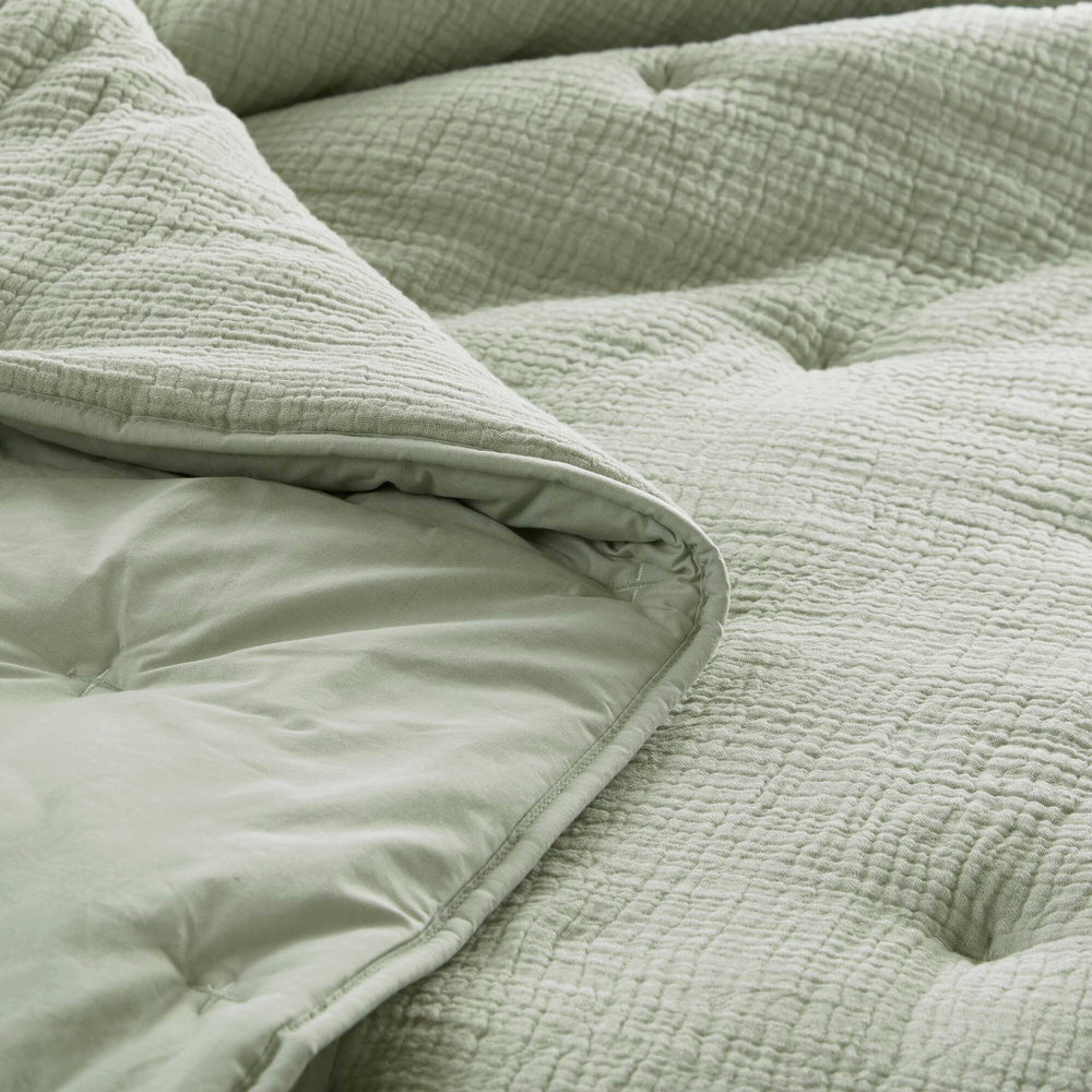 3-Piece Full/Queen Cotton  Embroidered Quilt Set,Sage Media 22