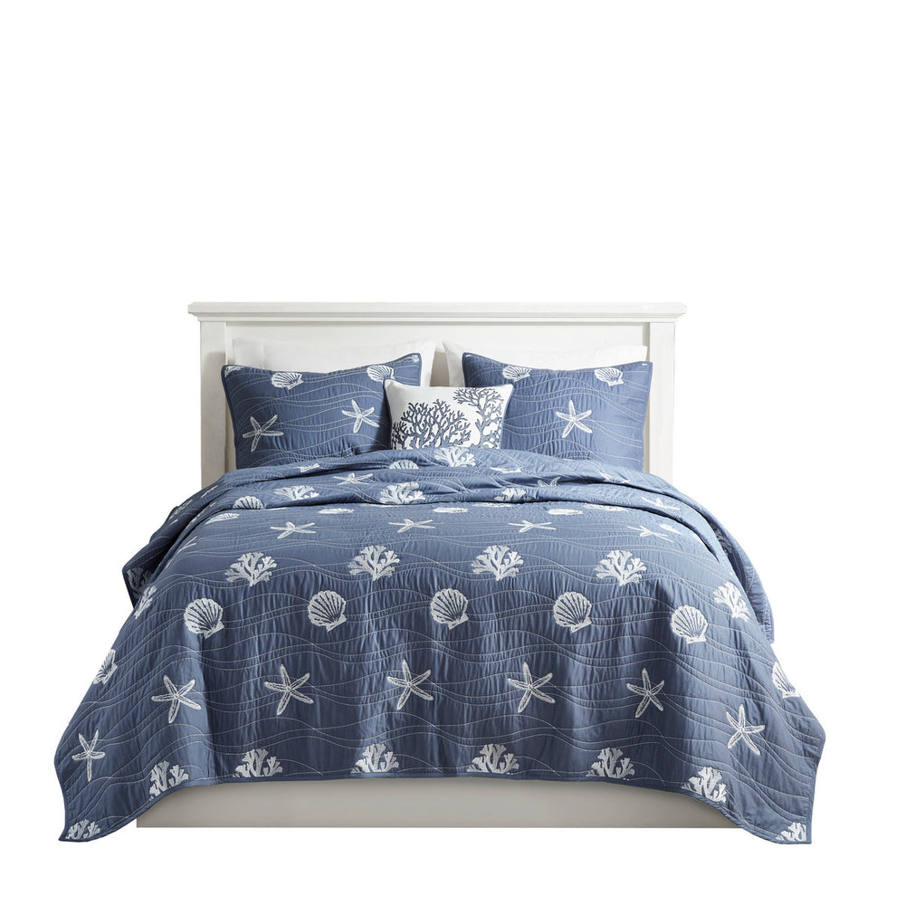 4 Piece Cotton Reversible Embroidered Quilt Set with Throw Pillow Navy King/Cal King Media 4