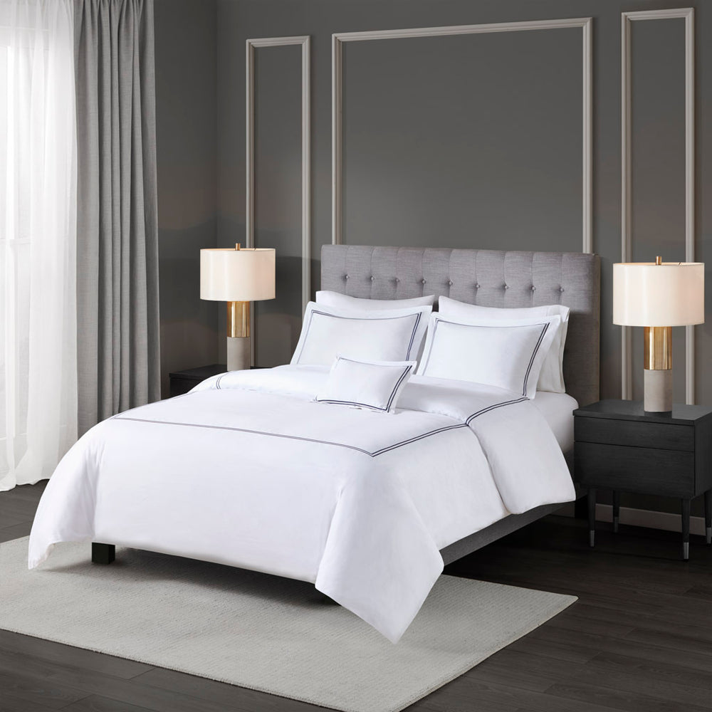 Full/Queen 100% Cotton Sateen Embroidered Comforter Set Media 1