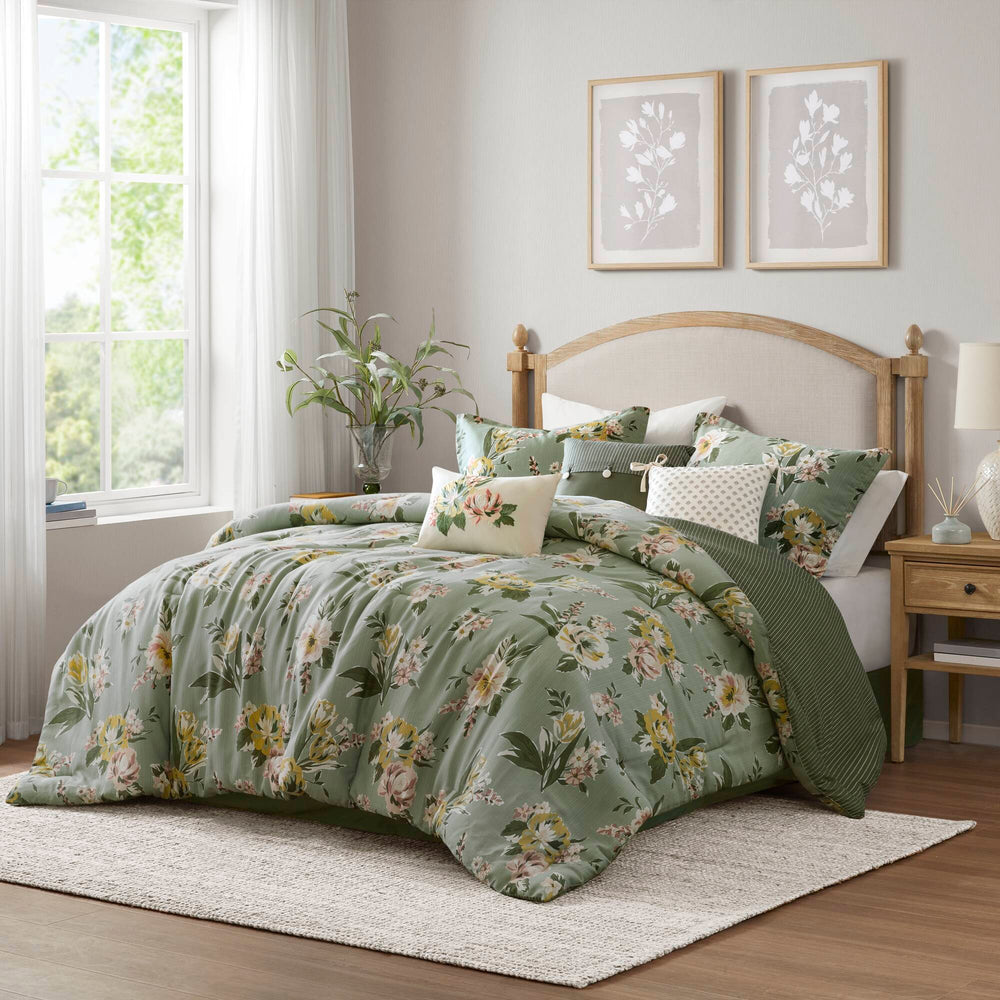 7-Piece Queen Vin  Floral Comforter Set, Green Media 4